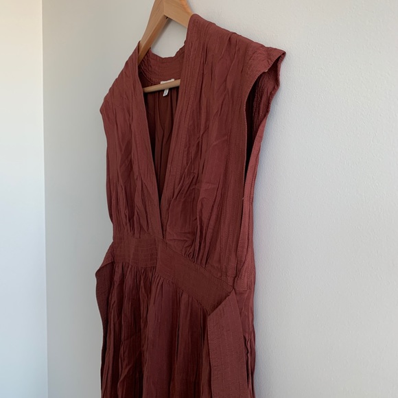 Dress - Picture 4 of 8